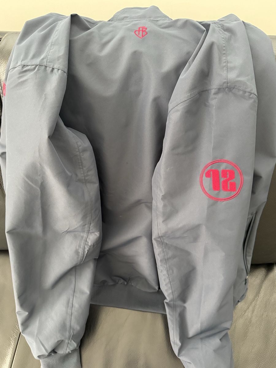 Jacken: Muttenzerkurve Jacke Gr. M – Gebraucht aus Liestal von Do123 1