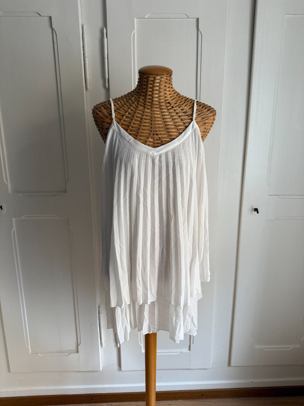 Zara Top: ZARA - Chiffon Trägerchen weiss L – Usato da Zürich venduto da Diazaio