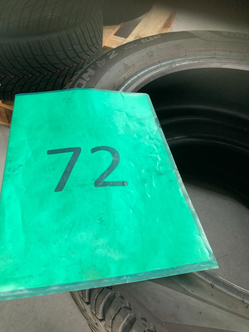 Pirelli Pneus & Kompletträder: 235/50R19 Pirelli Allseason – Gebraucht aus Cham von WB2223 7