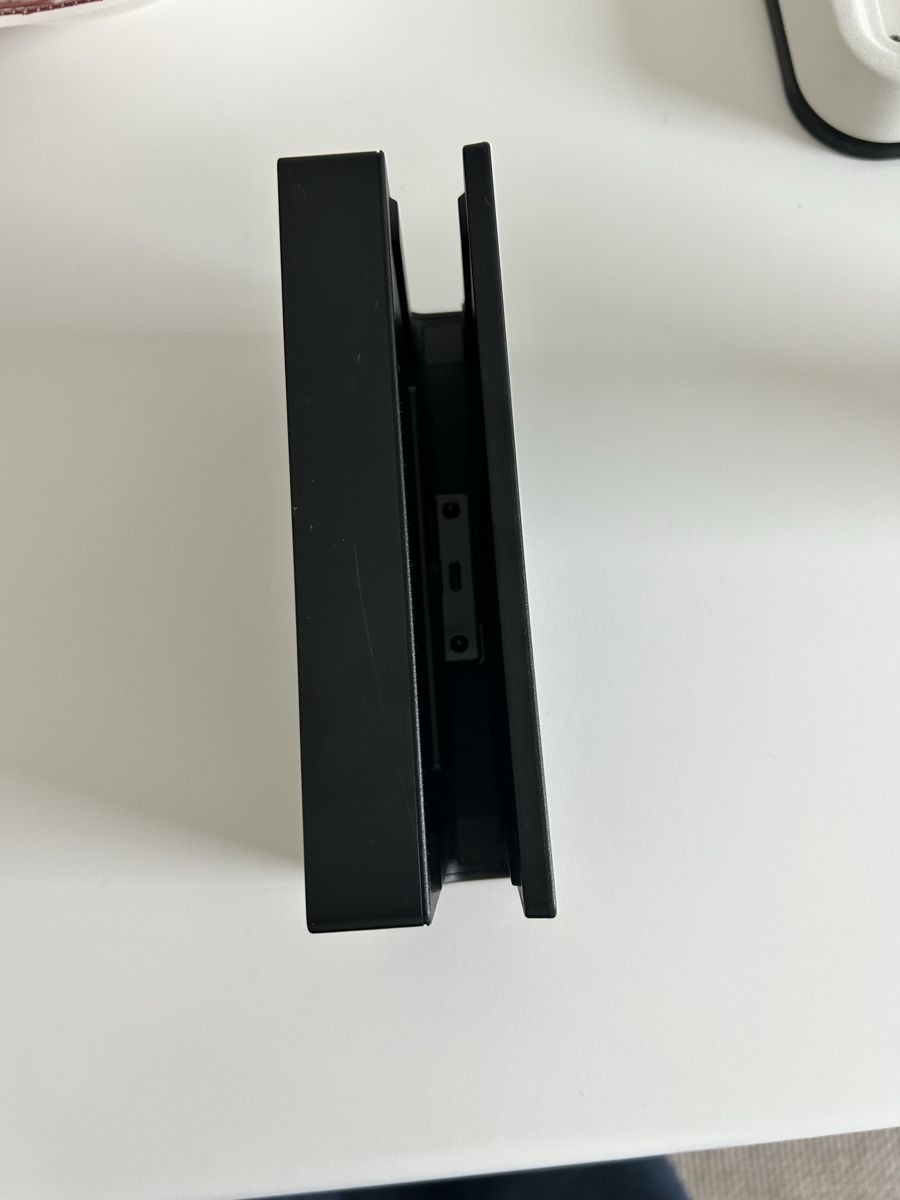 Nintendo Console: Dock officiel Nintendo Switch – Original Nintendo – Usato da Neuchâtel venduto da sar_nqn7 4