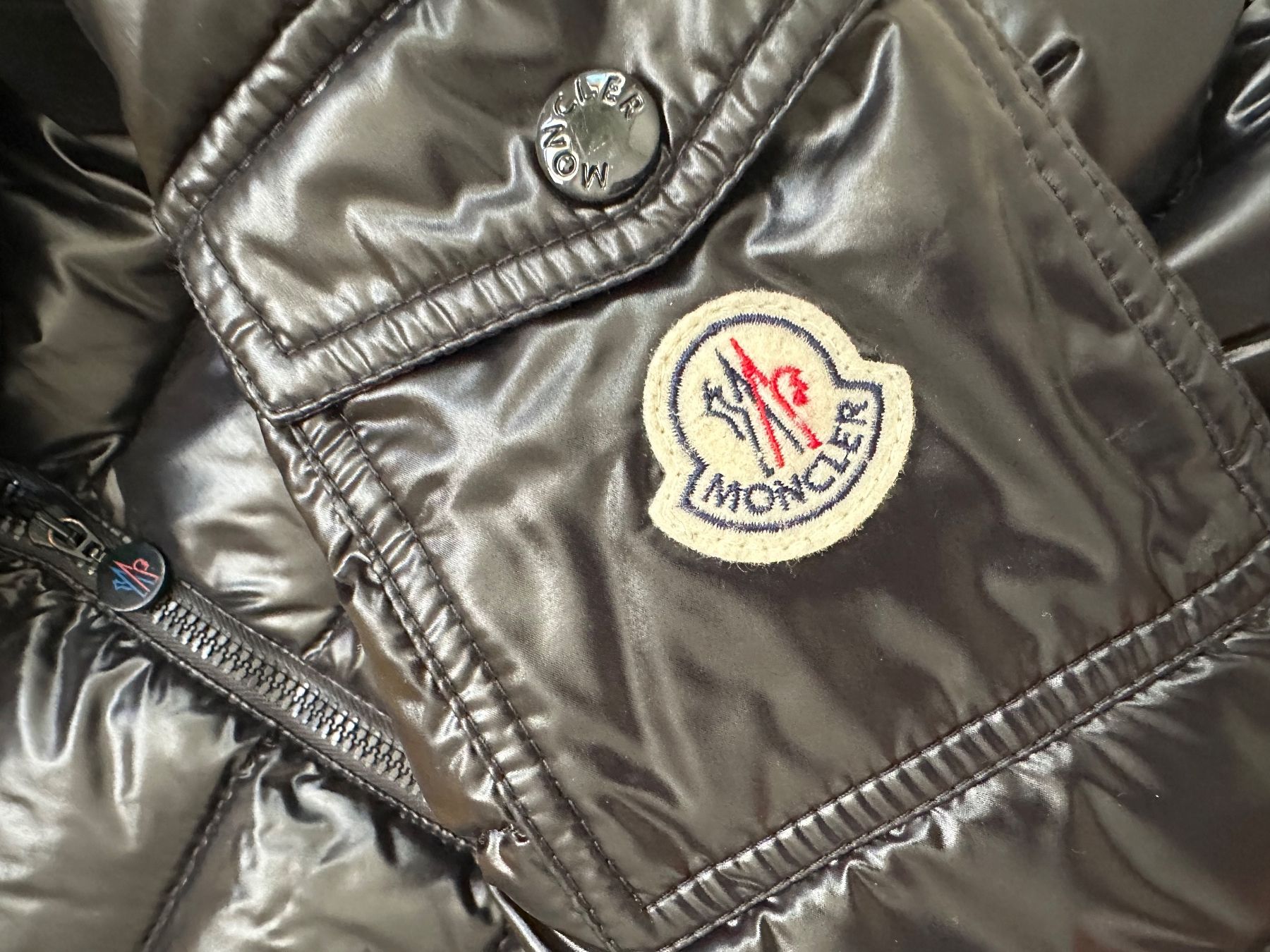 Moncler Mäntel: MONCLER CAPPOTTO PIUMINO – Gebraucht aus Pregassona von Reluxuryspace 4