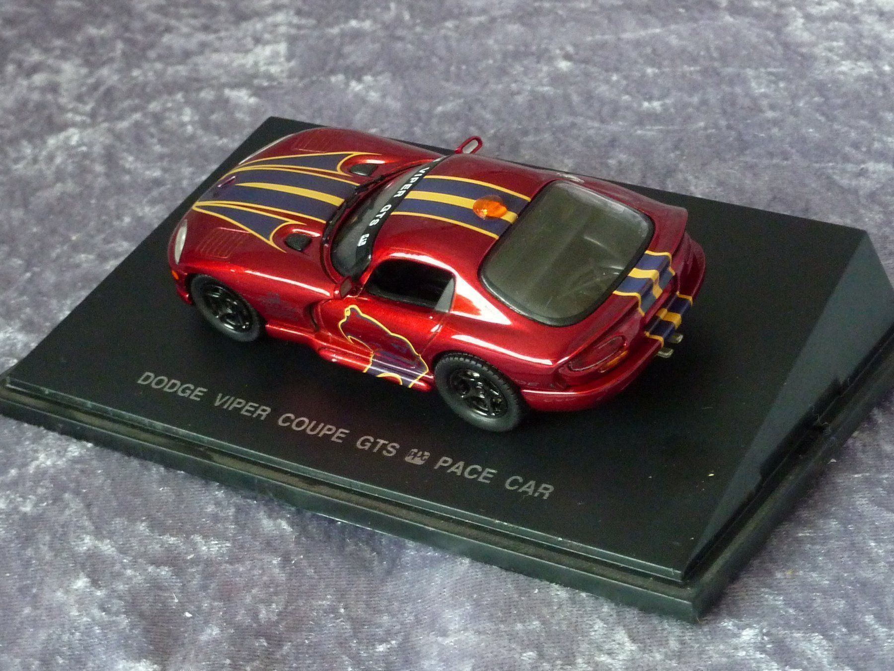 Dodge Modellini d'auto: Dodge Viper GTS Pace Car  1:43 – Nuovo e nell'imballaggio originale da Dürrenäsch venduto da modellautos4you 1