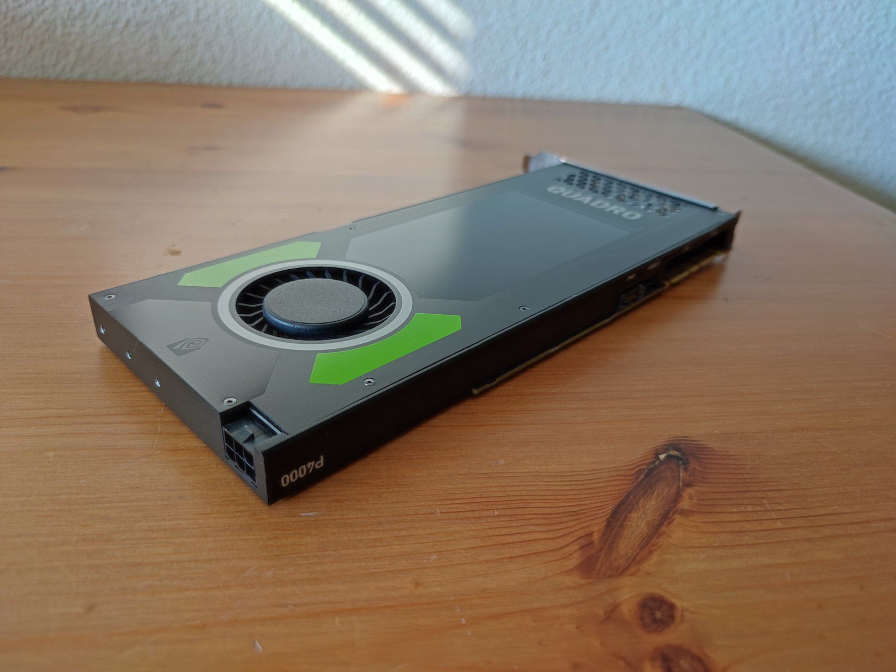 Nvidia Schede grafiche: Nvidia Quadro P4000 8G – Usato da Zürich venduto da suitedconnector 4