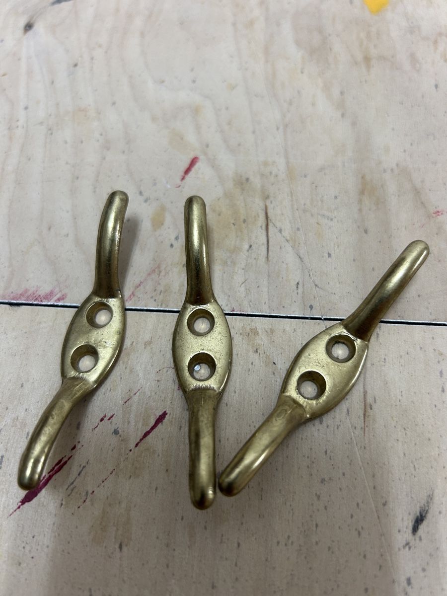 Quincaillerie: Verschiedene alte Haken – D'occasion à Uster par Stromboli7 3