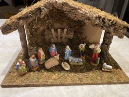 Crèche de Noël artisanale complète - Belle et soignée!