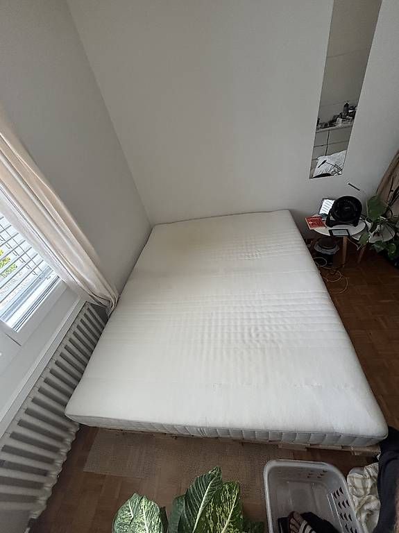 Letti: Bett (Paletten) inkl. Matratze – Gratis! – Nuovo (secondo la descrizione) da Zürich venduto da partychaerne 1