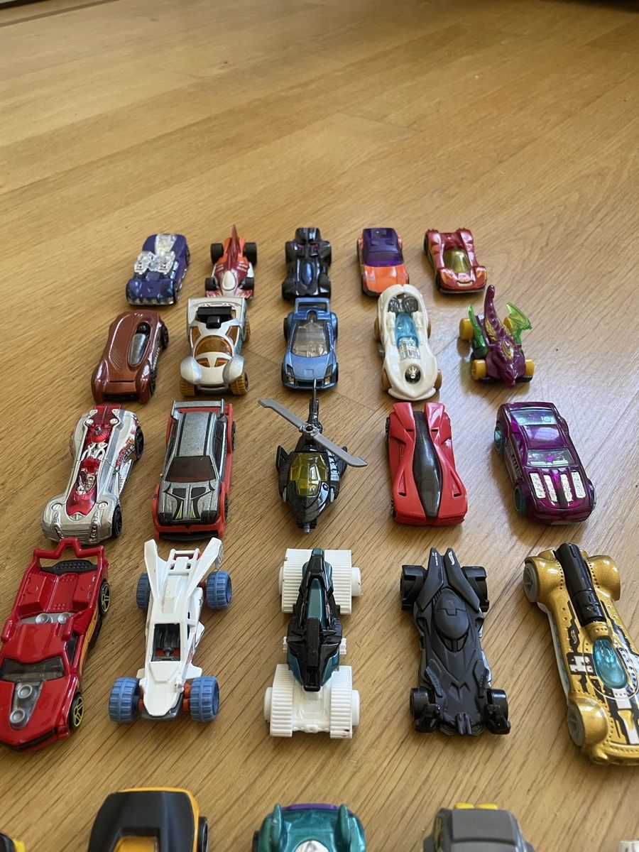Hot Wheels Modellini d'auto: Collection de 36 voitures Hot Wheels – Usato da Fribourg venduto da Mymikrakra01 4