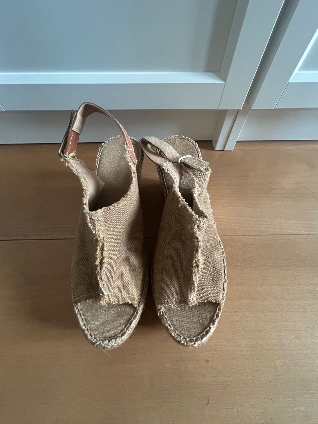 Damenschuhe: Keil-Espradrilles Toni Pons – Neu (gemäss Beschreibung) aus Luzern von lou4444