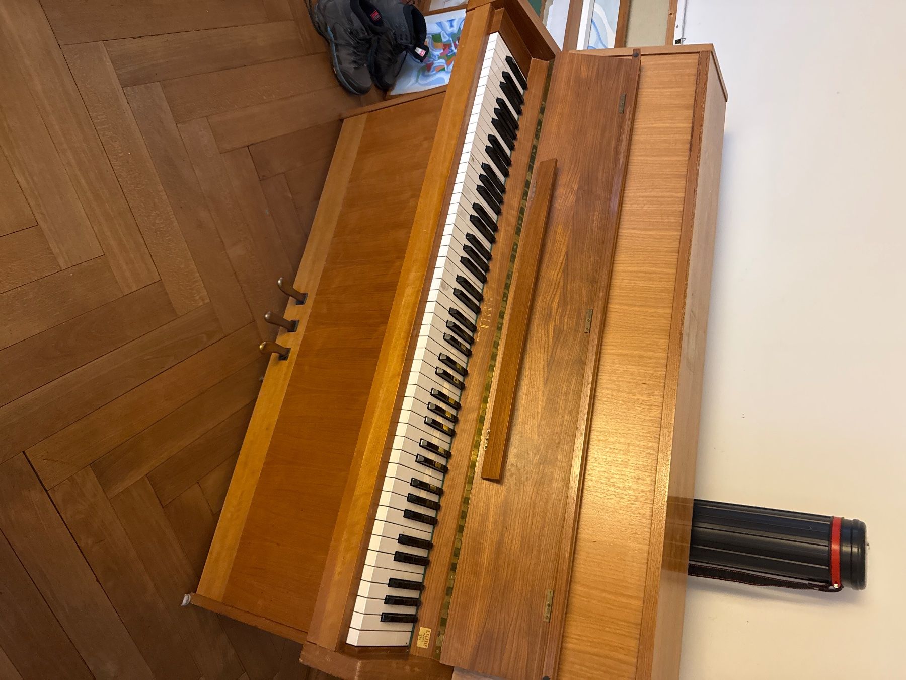 Strumenti musicali: Rippen Klavier – Usato da Bern venduto da Y.h. 2