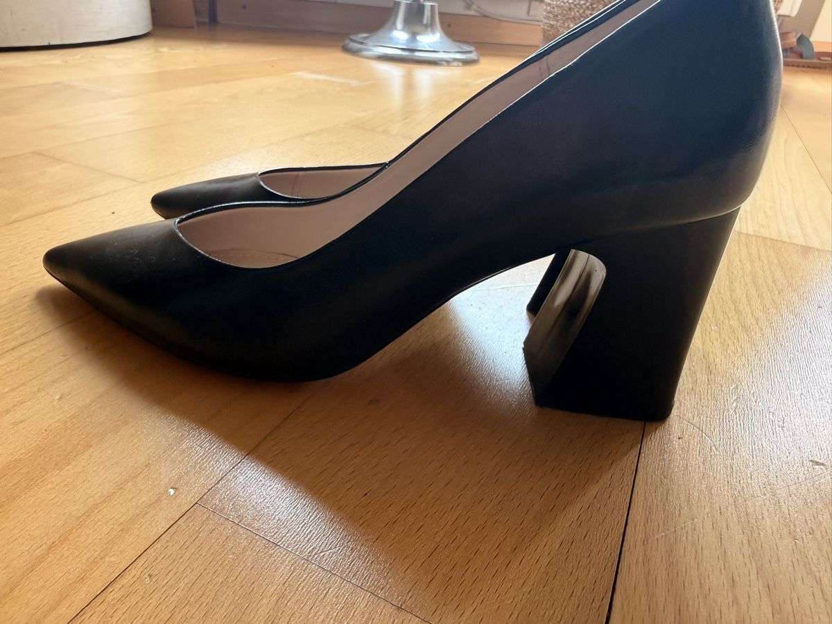 Damenschuhe: Schuhe schwarz Grösse 37 Damenschuhe mit Blockabsatz – Gebraucht aus Kilchberg ZH von ana_z2sb 2