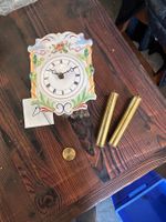ANTIKE PORZELLAN SCHWARZWALD-UHR 19. JH.
