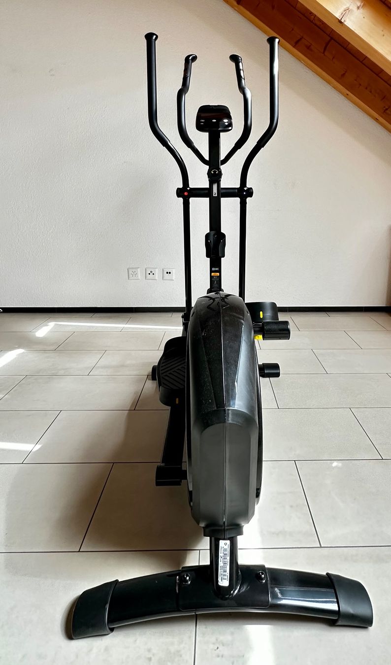 Decathlon Hometrainer: Crosstrainer smart Eigenantrieb E Connected Kinomap - EL 540 – Nuovo (secondo la descrizione) da Gamprin-Bendern venduto da danii.mue 1