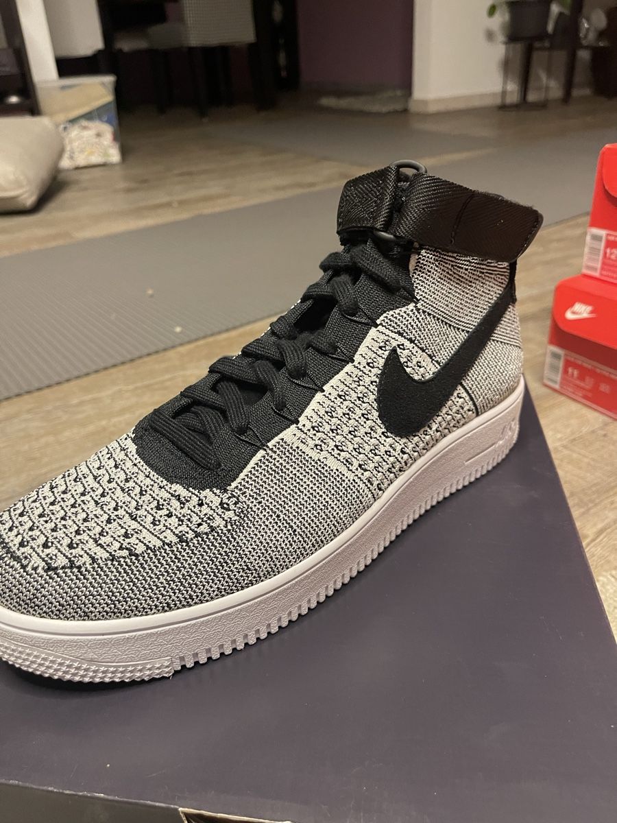 Nike Scarpe da uomo: Nike AF1 Ultra Flyknit MID – Nuovo e nell'imballaggio originale da Dagmersellen venduto da stonefinger