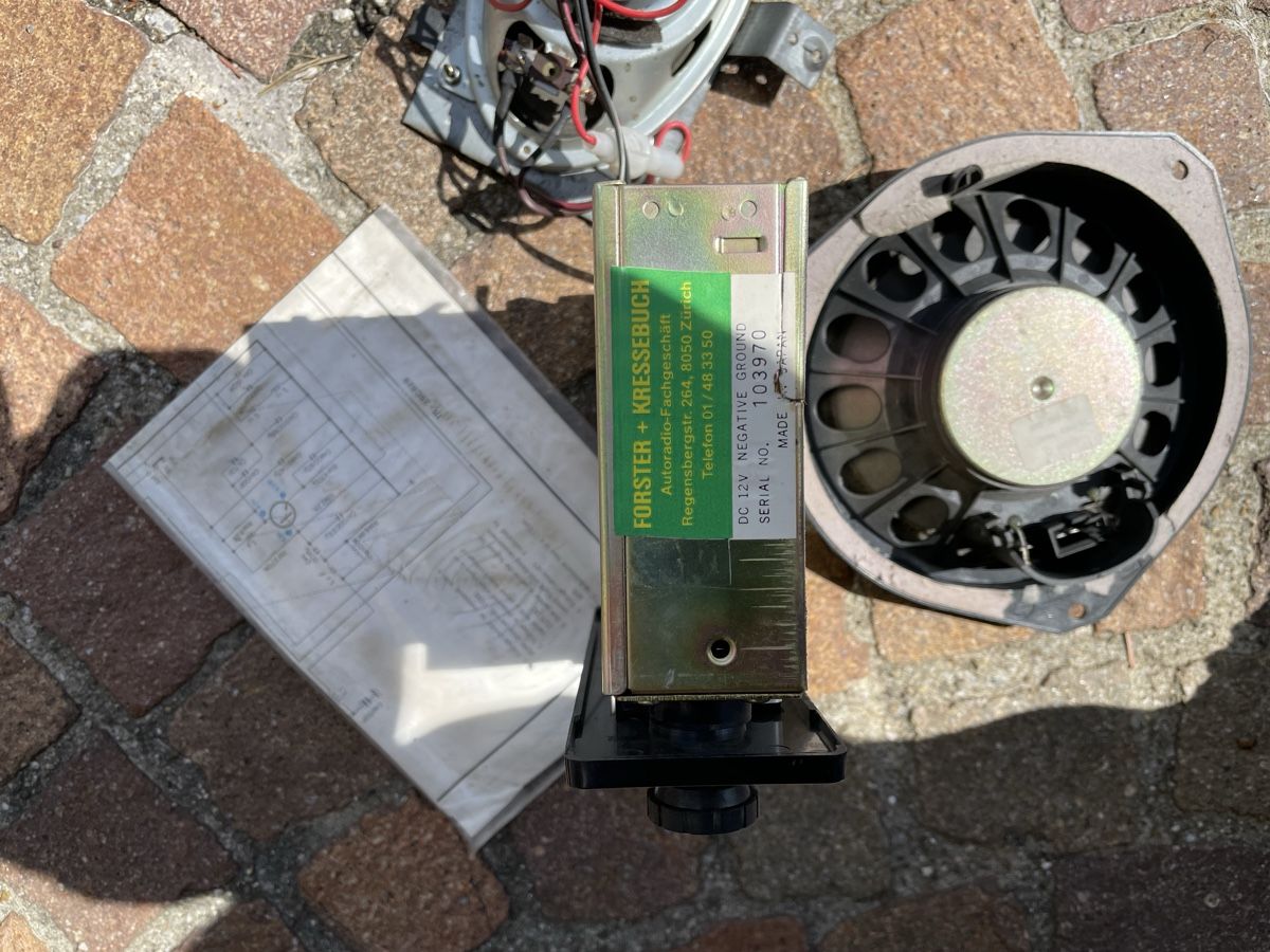 Radio: Alte Auto Radio ink. Boxen – Usato da Nürensdorf venduto da GR5050 2