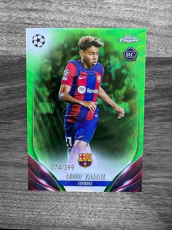 Lamine Yamal 2023-24 Topps Chrome UEFA RC #64 – FC Barcelona Rookie Card
