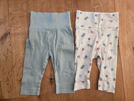 2 Paar Leggins Gr. 62, Punkte, Newborn, Mädchen, Babyhose