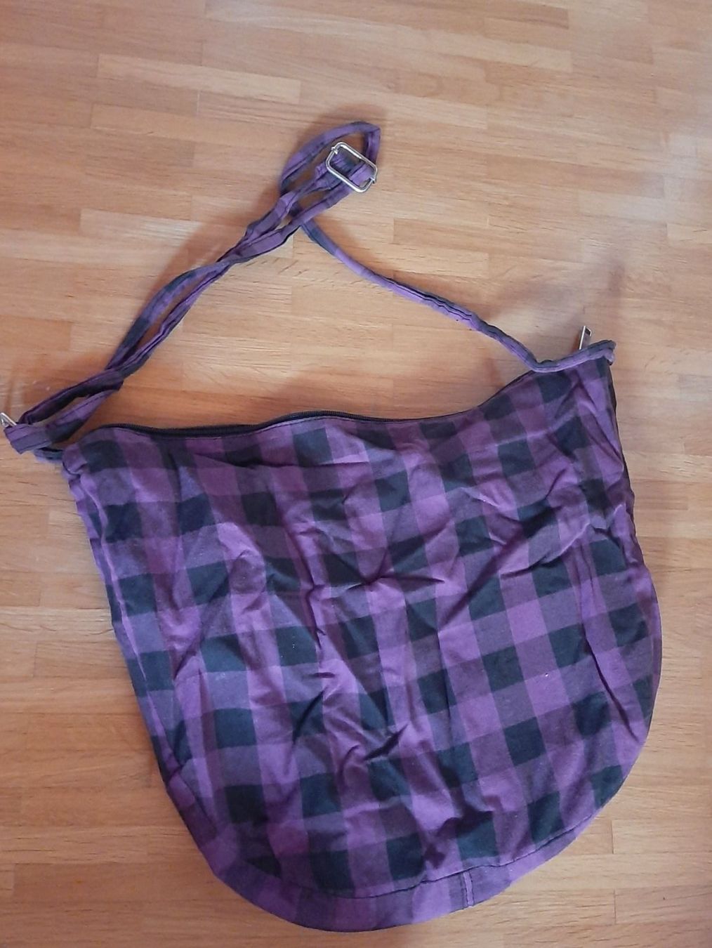Sacs femmes: ab Fr. 1.- Tasche aus Textil mit Innentaschen – D'occasion à Oberlunkhofen par dreihaselnuesse 1