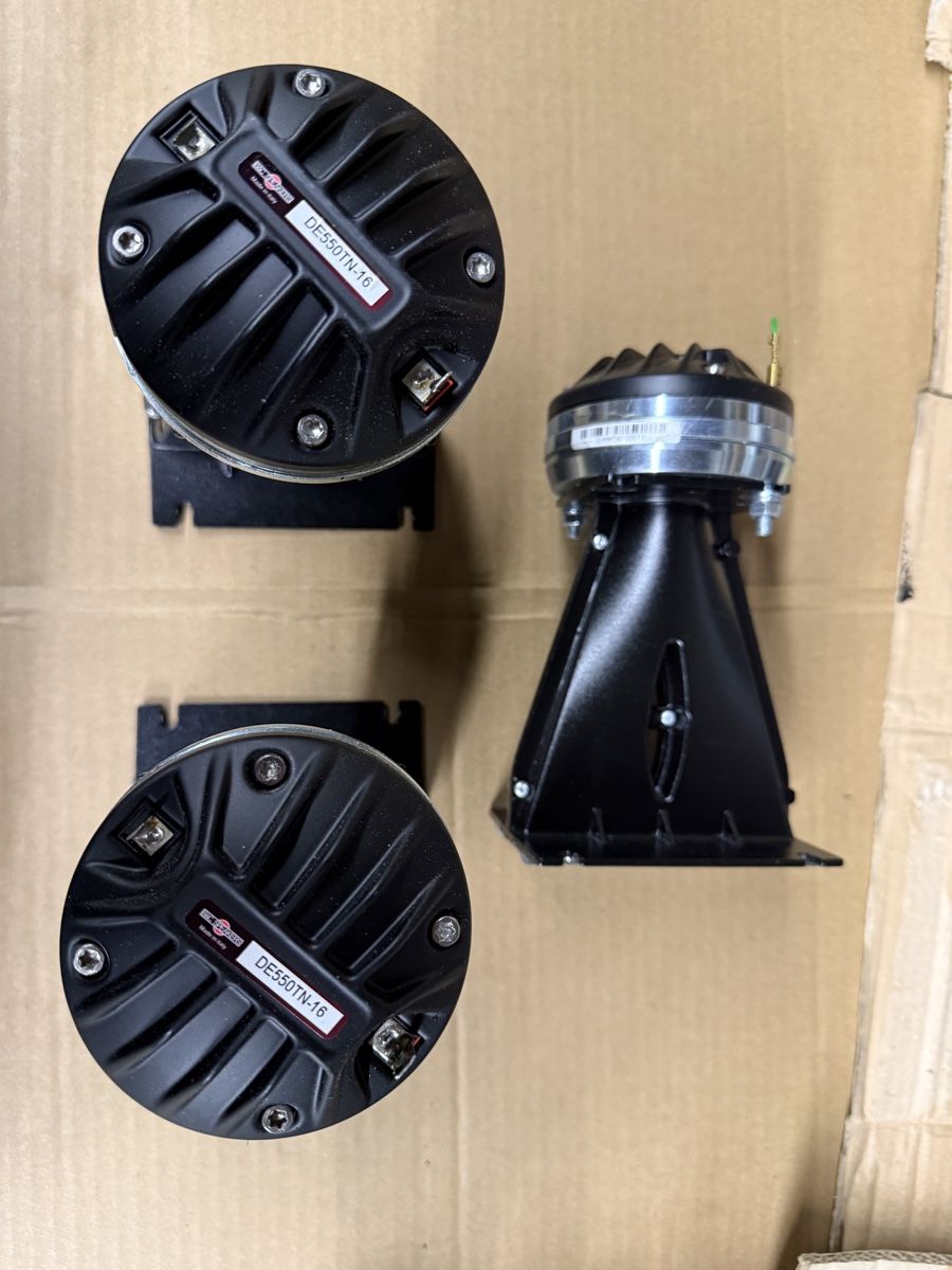 Casse acustiche: Hochtöner 1“ LineArray Horn Wave Guide – Usato da Altishofen venduto da upstage 1