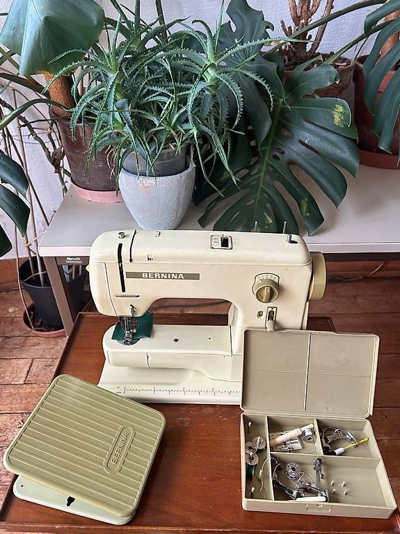 Nähmaschinen: Machine à coudre Bernina Minimatic 707 – Gebraucht aus La Neuveville von jl__79w9 1