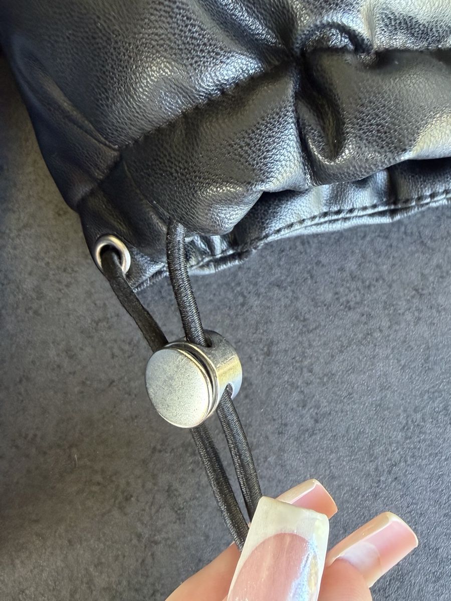 H&M Jacken: Jacke schwarz – Neu (gemäss Beschreibung) aus Frümsen von laura002 1