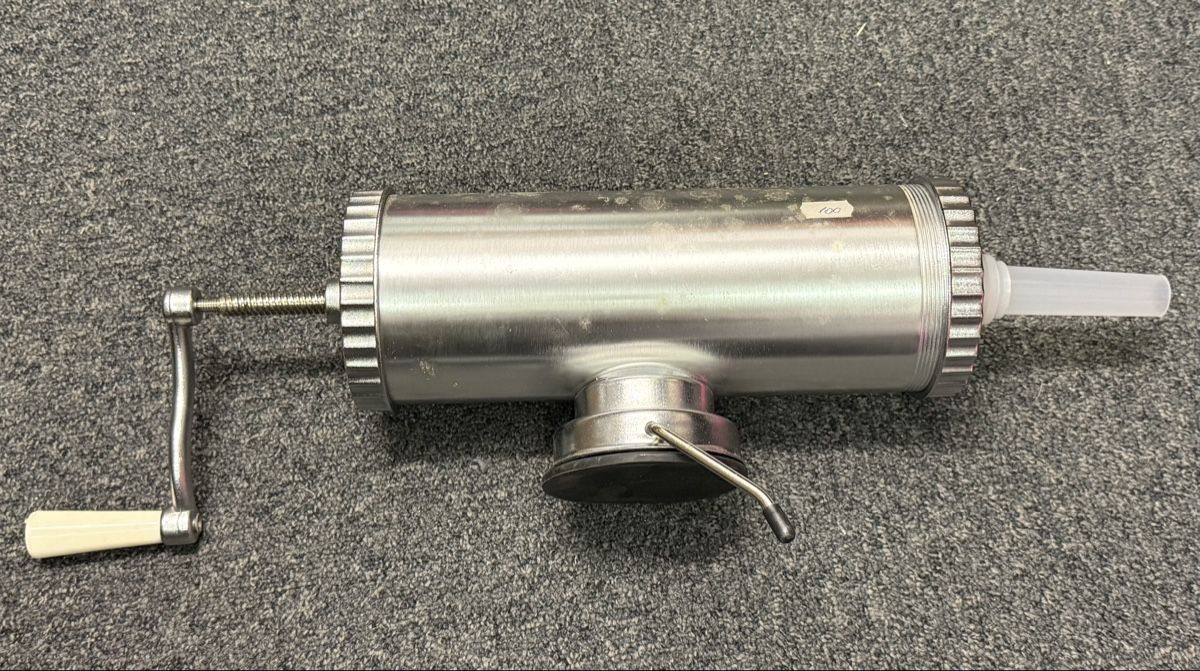 Alle Maschinen: Wurstfüller manuell  mit Zubehör  – Neu (gemäss Beschreibung) aus Zürich von daki81 1