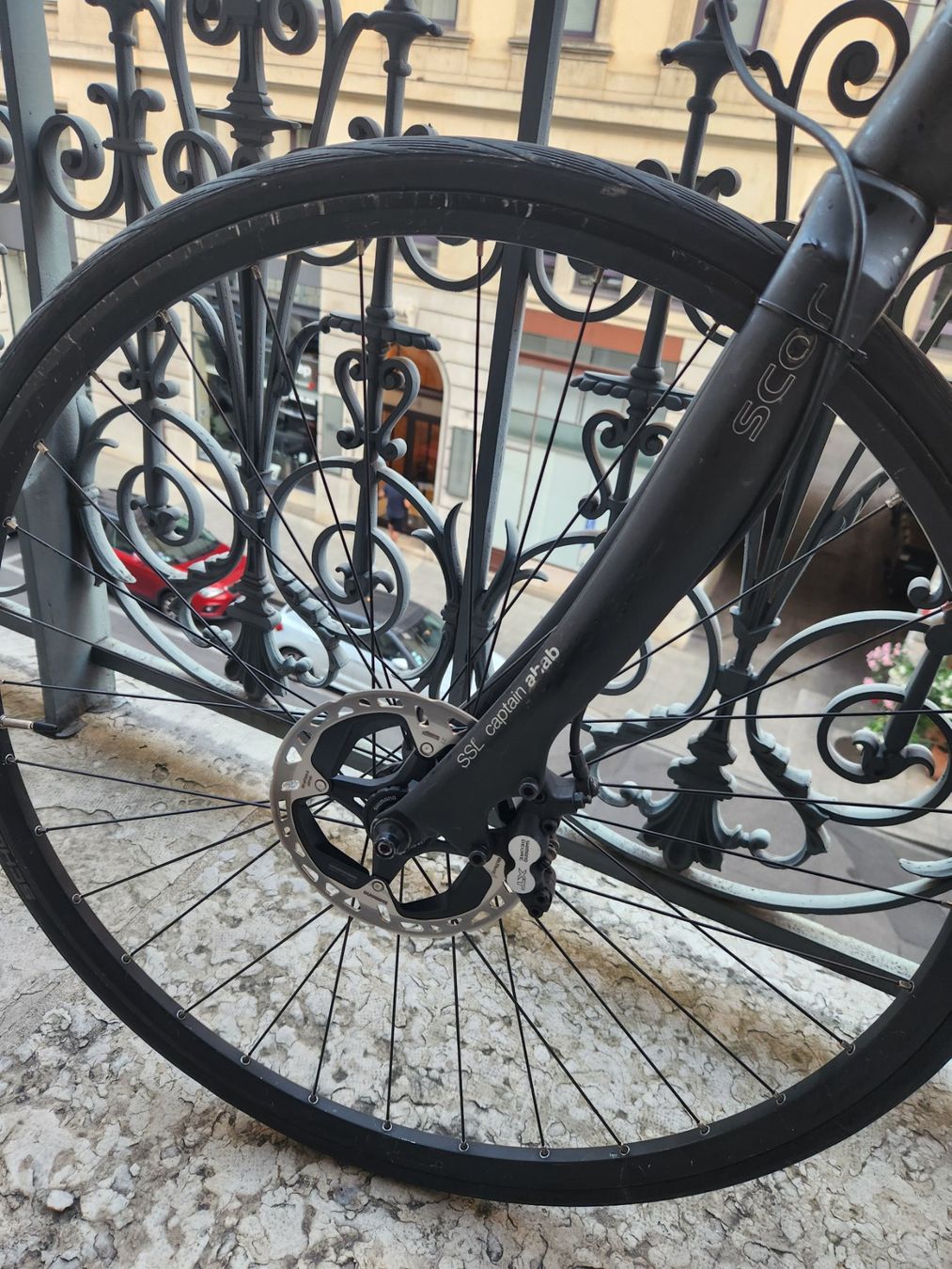 Vélos: Vélo full Carbon - État impeccable! – D'occasion à Genève par far_5sdy 2