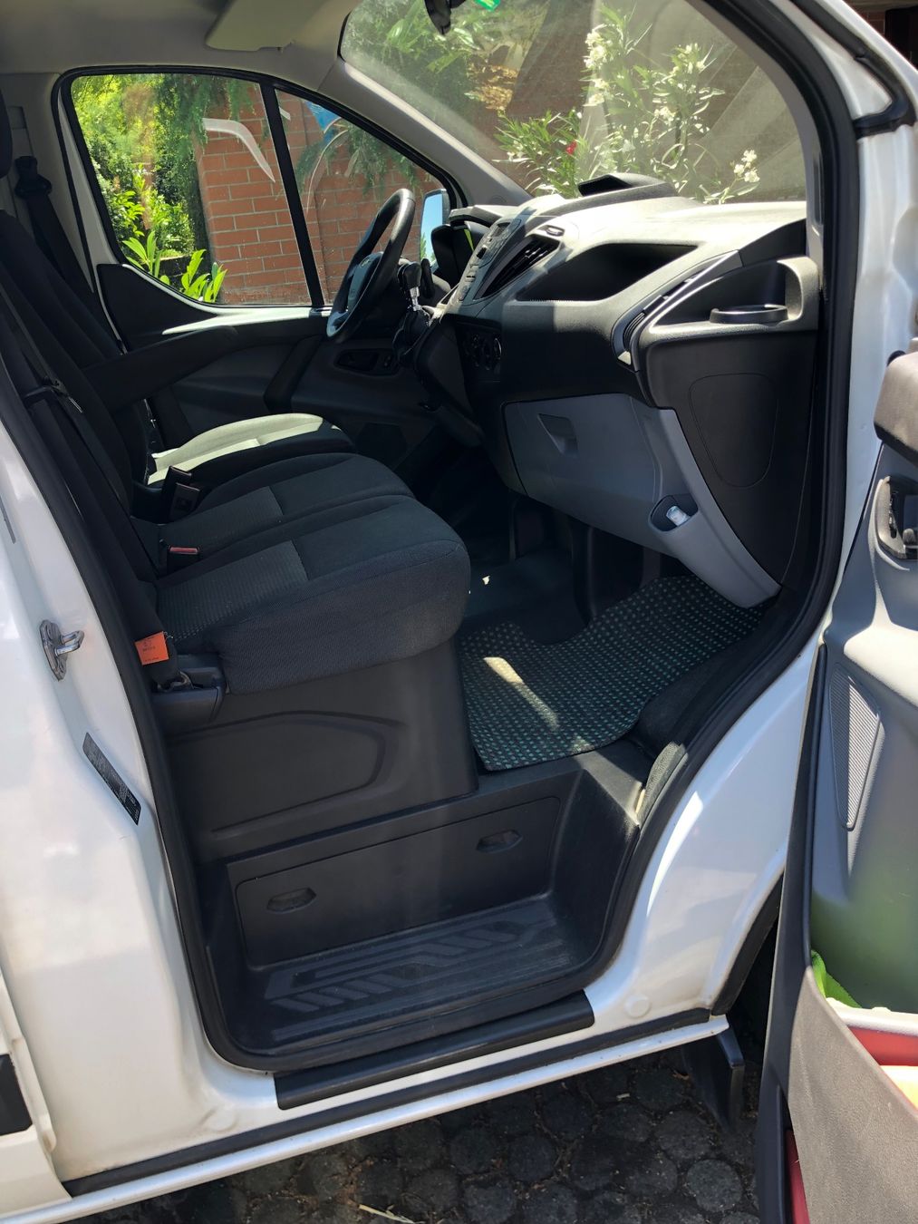 Ford Nutzfahrzeuge: Ford Transit Custom – Gebraucht aus Bözberg von mes_2xwg 6
