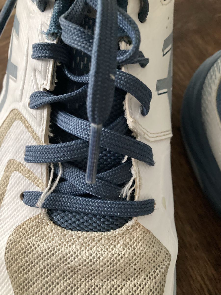 Asics Scarpe da uomo: Hallenschuhe – Usato da Andelfingen venduto da Elareb 4