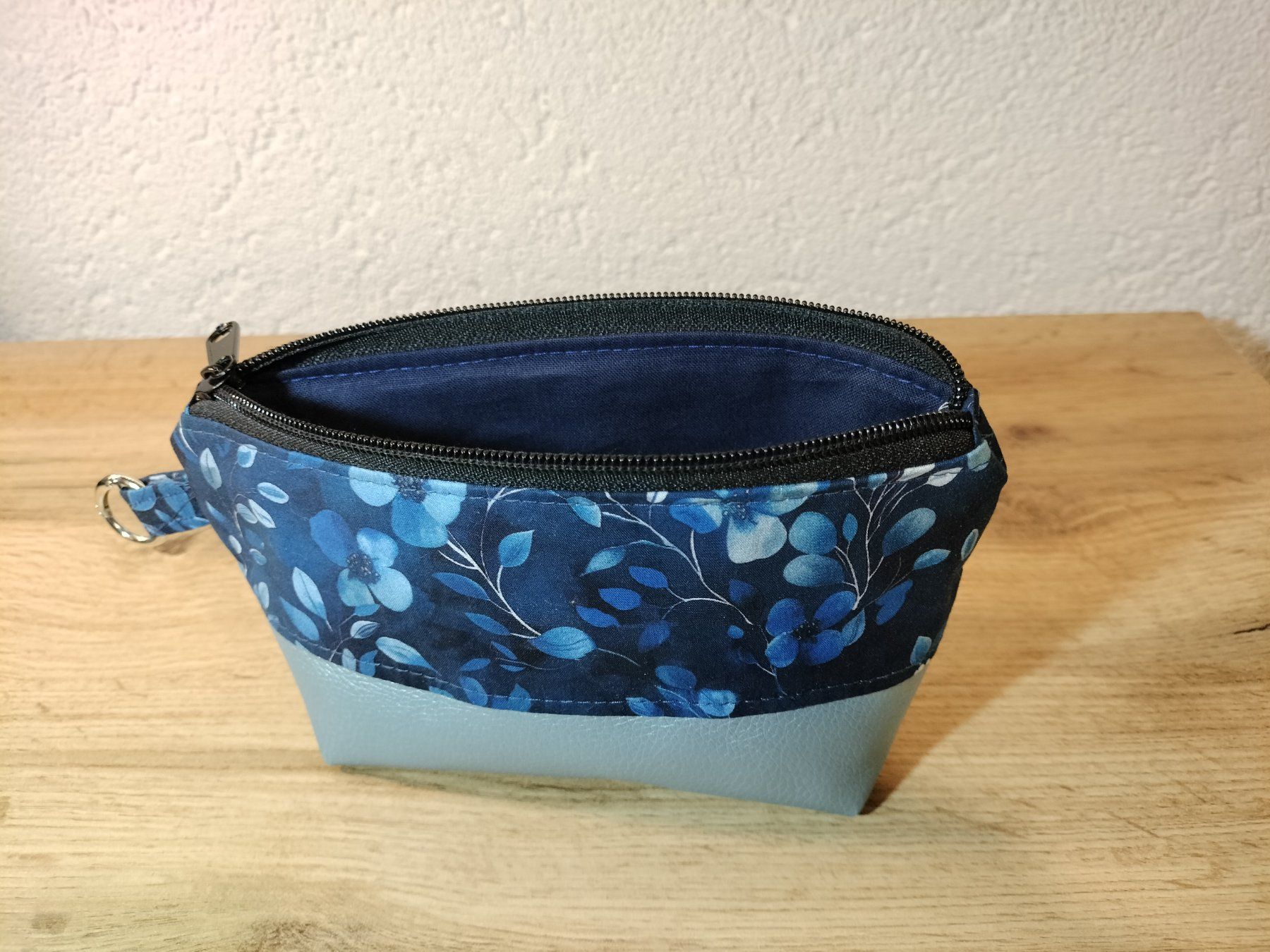 Kosmetikkoffer: ** Kosmetiktäschchen ** Etui ** Necessaire ** – Neu (gemäss Beschreibung) aus Weinfelden von naehwerk 1