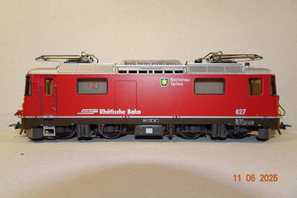 Bemo Modelleisenbahnen: 1 loc Bemo HOm RhB Ge 4/4 II Reichenau-Tamins analogique – Neu (gemäss Beschreibung) aus Thierrens von commerceanibis 2