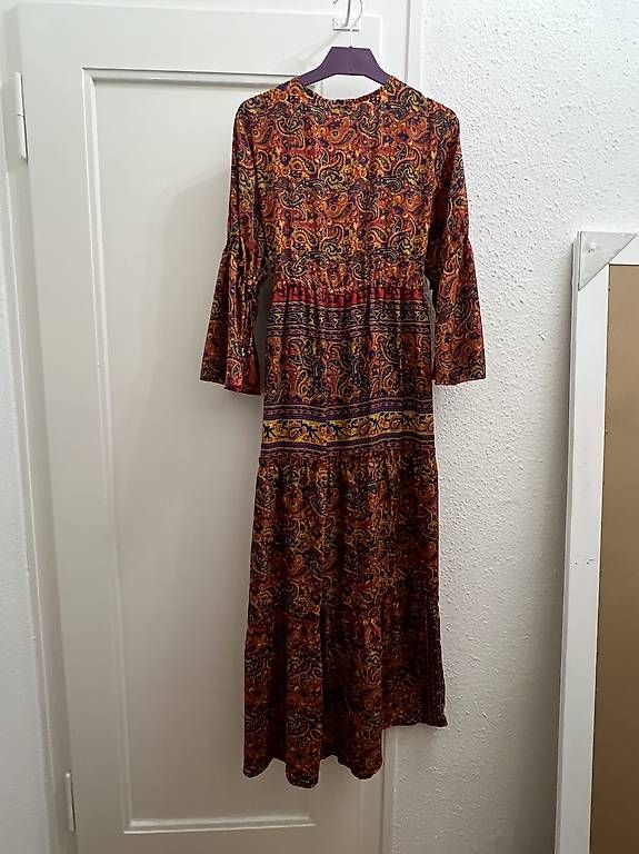 Robes: Robes bohème en soie – D'occasion à Châtelaine par ann_t652 3