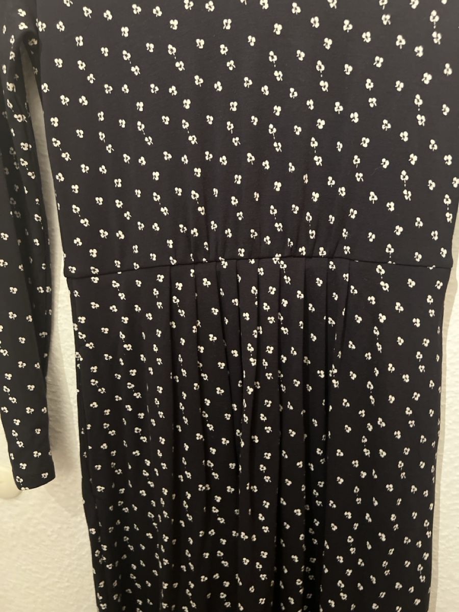 Max Mara Vestiti: Weekend Maxmara | Schwarzes Kleid mit Blumenmuster  – Nuovo (secondo la descrizione) da Basel venduto da SimpleE 4