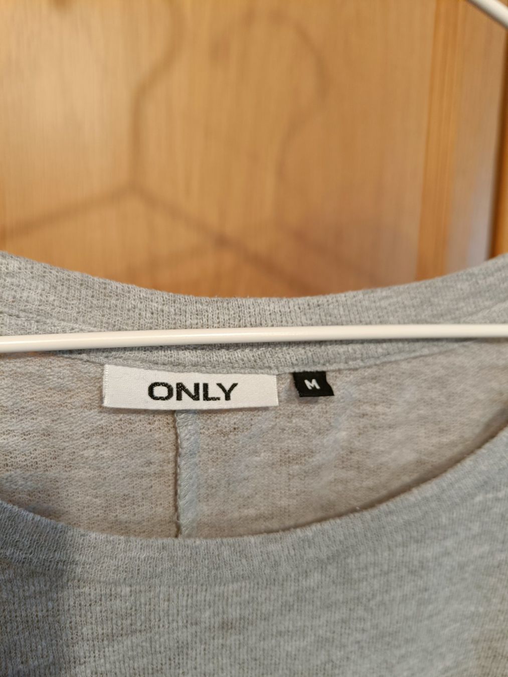 Only Maglioni & Felpe: Grauer Pullover ONLY Gr. M | guter Zustand – Usato da Zürich venduto da Atelier.Second 2