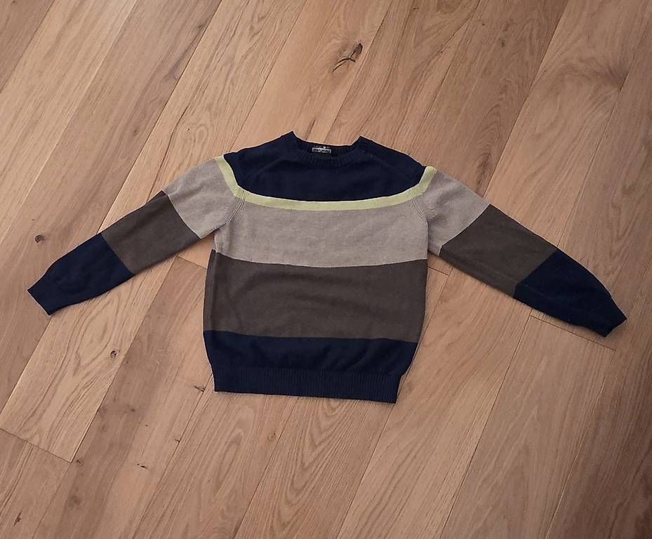Pulls et sweat-shirts: Pullover (Benetton, 46 Nord) Gr. 140 cm – D'occasion à MUTTENZ par cod_8p5k 2