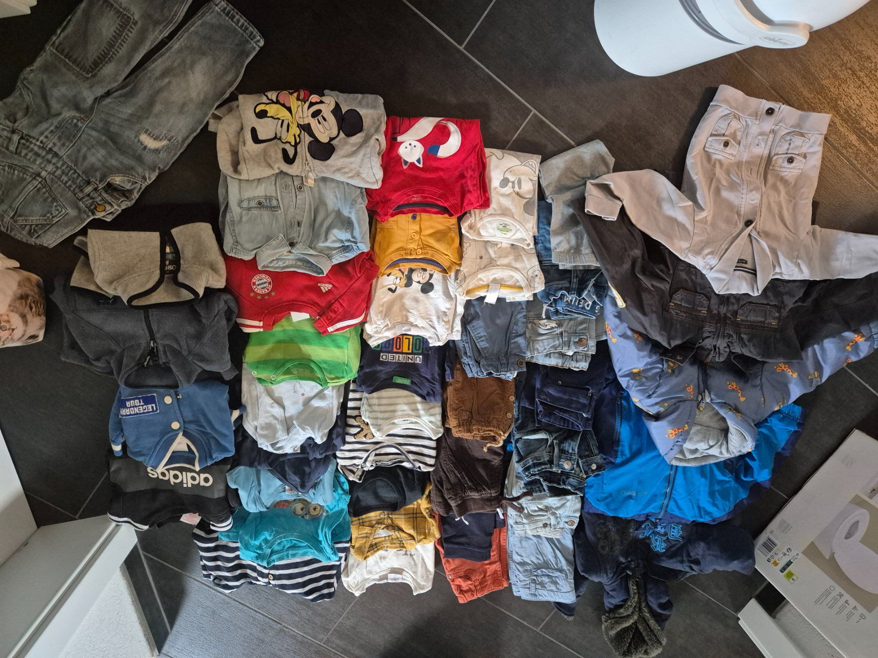 Ensembles coordonnés: Jungskleiderpacket 86/92 – D'occasion à Rechthalten par Banane91