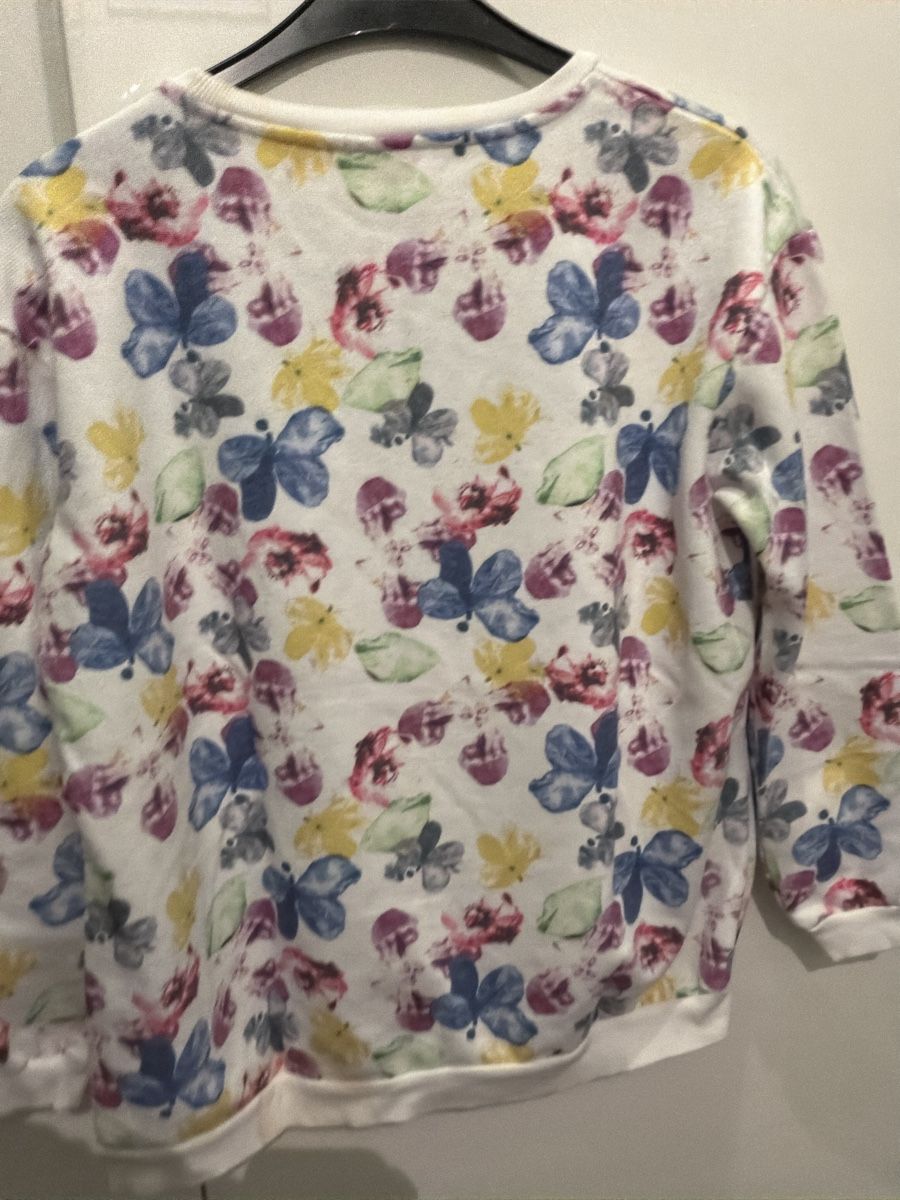 Maglioni & Felpe: Damen Pullover Dimensioni Danza, Blumenmuster, Gr. S – Usato da Stäfa venduto da Gioviii 1