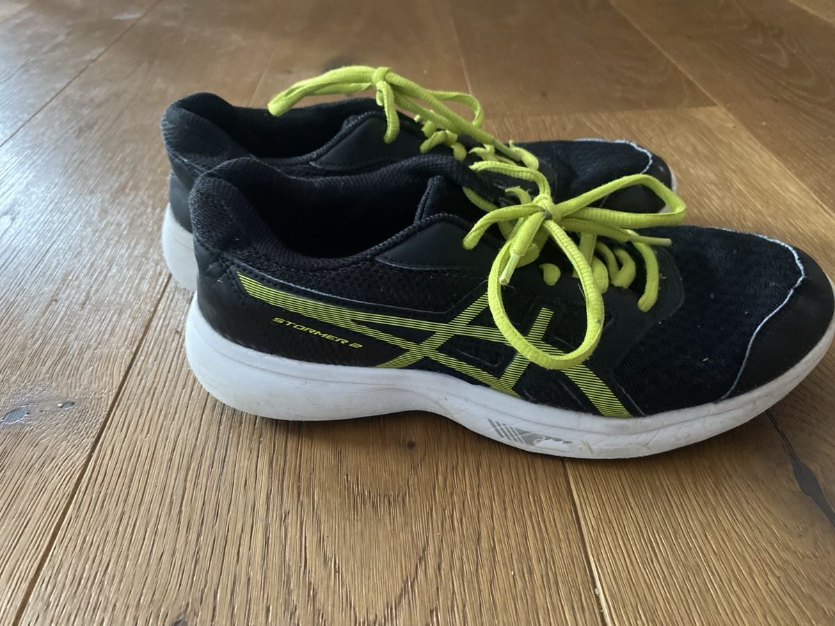 Asics Scarpe da uomo: Asics Turnschuhe  – Usato da St.Stephan venduto da Maze78