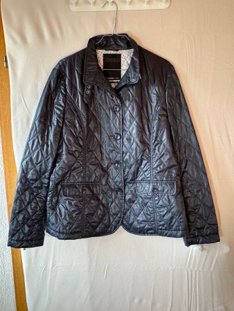 Schöne Stepp-jacke für Damen in Gr. 40