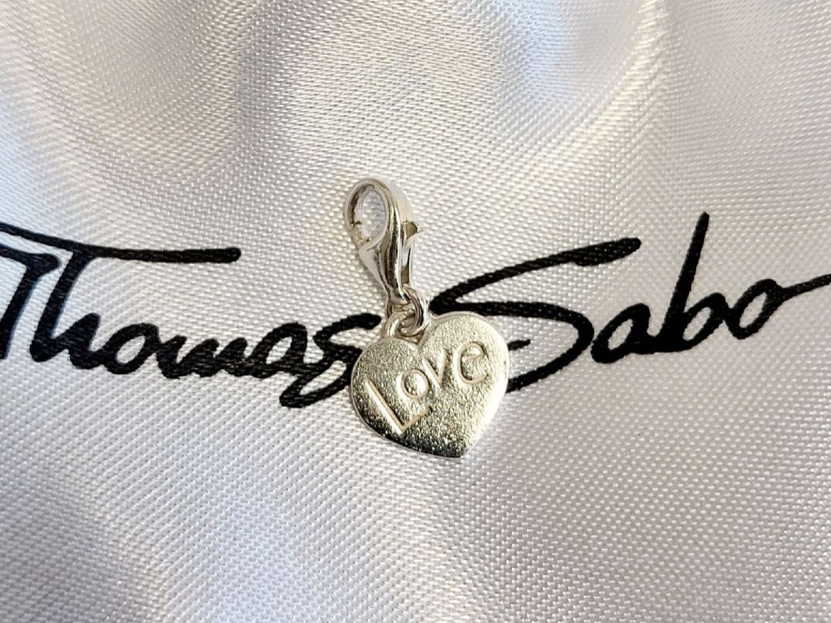Thomas Sabo Ciondoli: Thomas Sabo Charm Love, Silber 925 – Usato da Madetswil venduto da triforuz