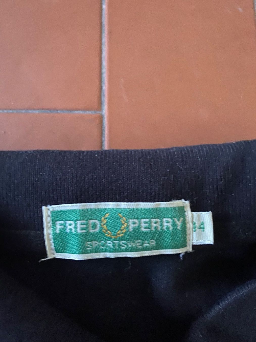 Fred Perry Polo-Shirts: Fred Perry Women Twisted Wheel Rar – Gebraucht aus Wallisellen von theadicts77 4