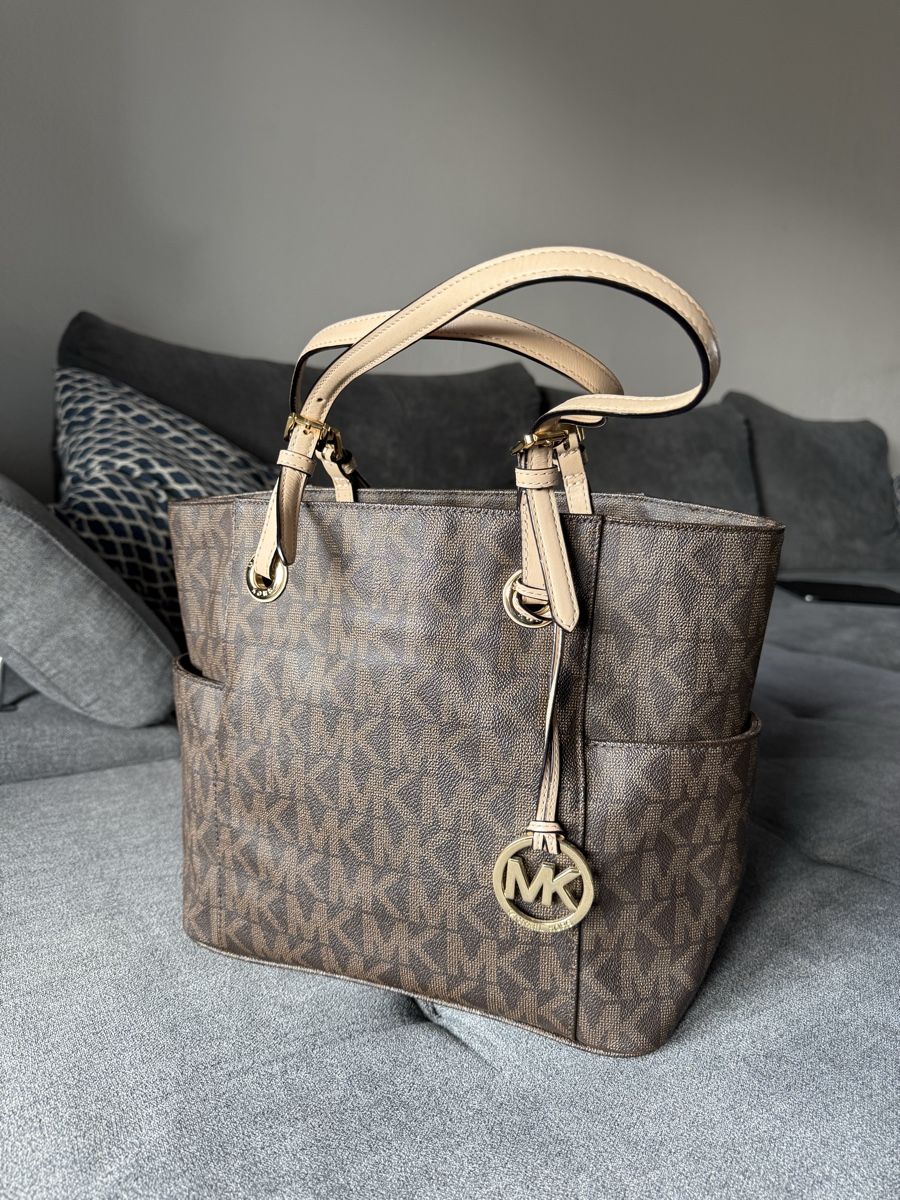 Michael Kors Sacs femmes: Michael Kors Shopper Handtasche – D'occasion à Wetzikon ZH par ber_pr6n
