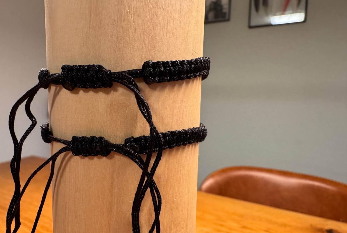 Armbänder & -reifen: 2x Katzen Armband geknüpft – Gebraucht aus Niederbüren von Oetschli 3