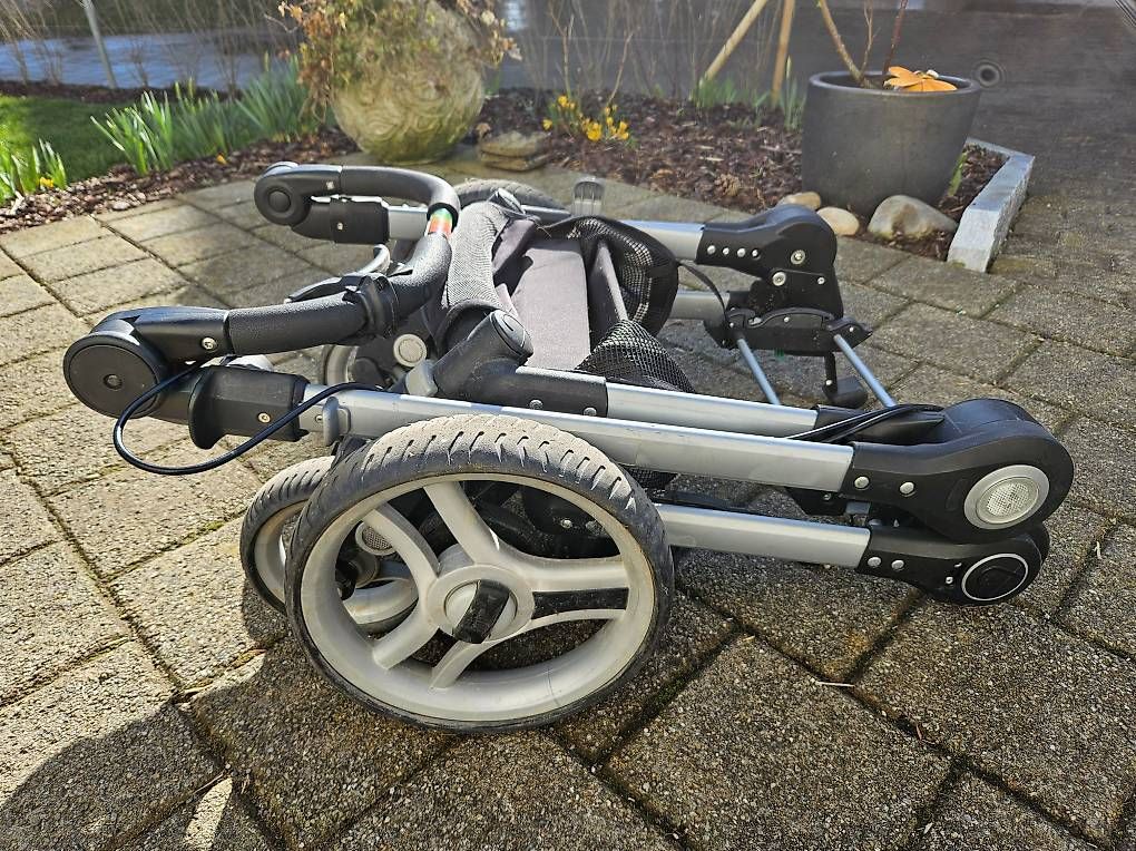 Teutonia Carrozzine: Teutonia BeYou Kinderwagen – Usato da Niederhelfenschwil venduto da Marti__ 4