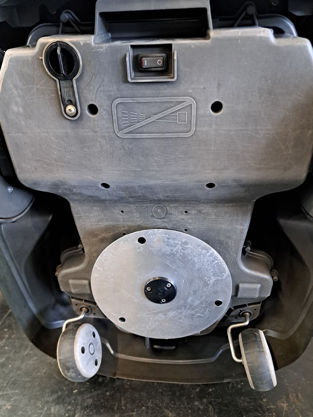 Husqvarna Tagliaerba: Husqvarna Automower 420 – Usato da Frauenfeld venduto da HilzingerAG 2