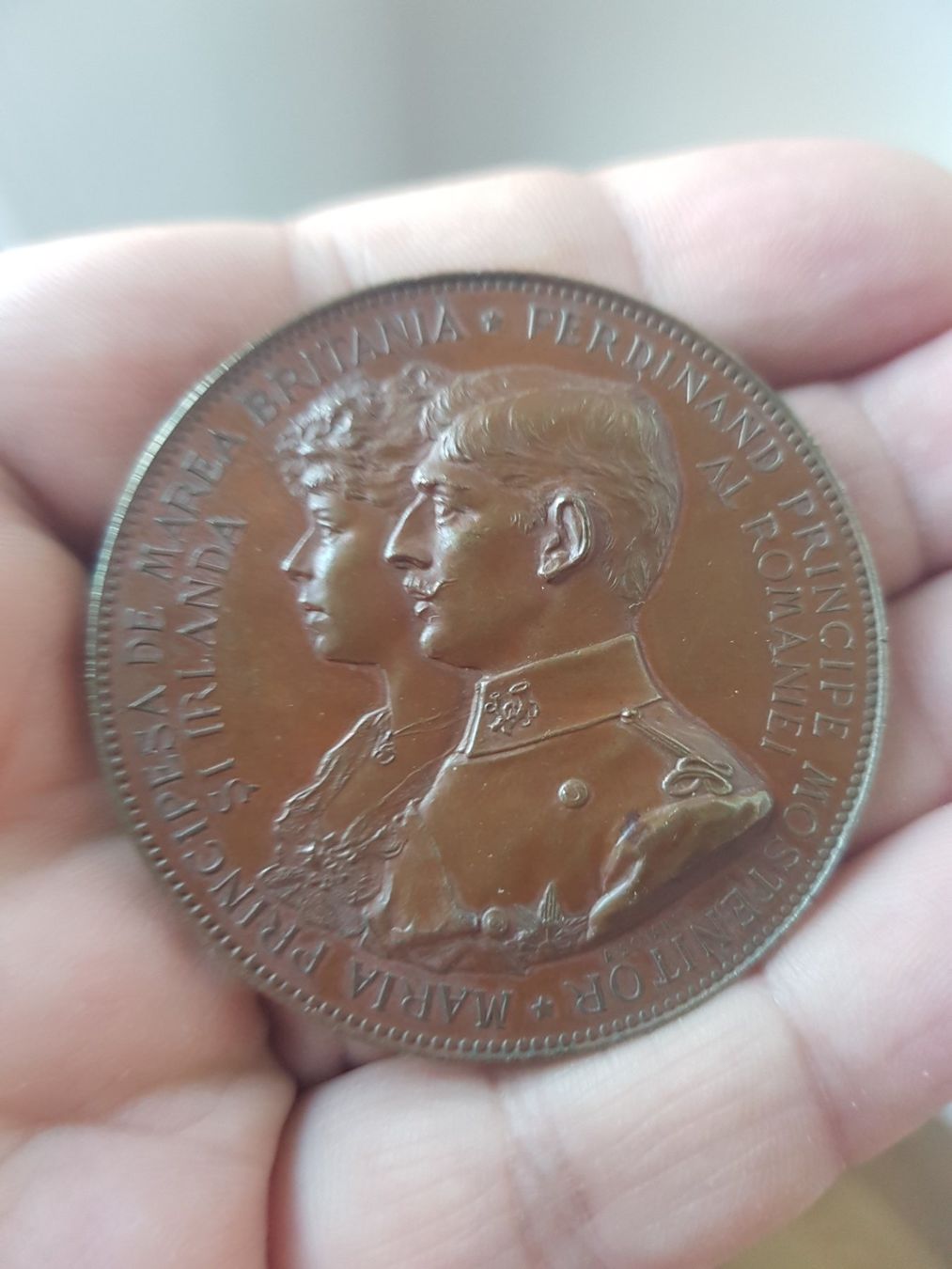 Médailles: Médaille Ferdinand de Roumanie – D'occasion à Meyrin par menelaos77