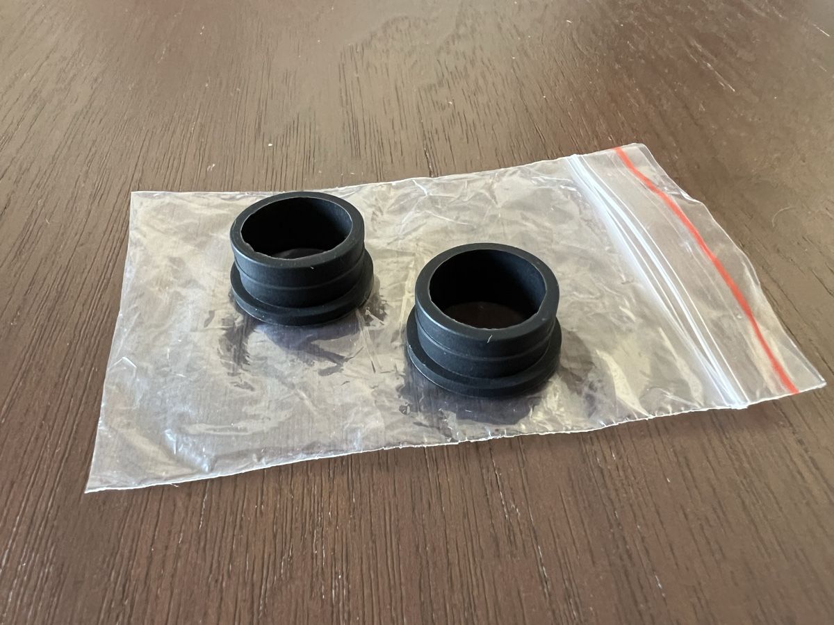 Dispositivi per massaggi: Massage Gun inkl. 6 Aufsätze + Box – Usato da Bern venduto da luk_q8zs 5