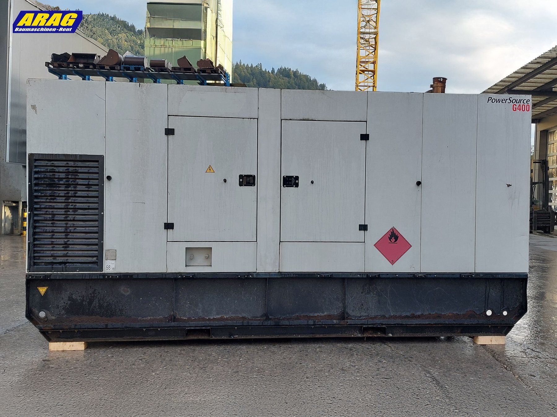 Generatori di corrente: Doosan G400-III Notstromaggregat – Usato da Hasle LU venduto da Arag08