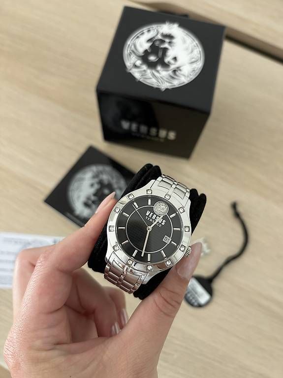 Orologi: Versus Versace Uhr Silber  – Usato da Gersau venduto da iss_gpt7