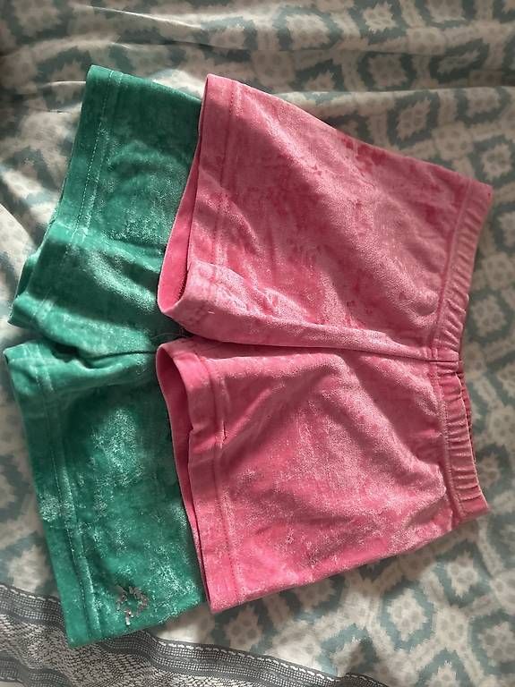 Pantaloni: Pantaloncini ginnastica  – Usato da Capolago venduto da nic_5g28 1