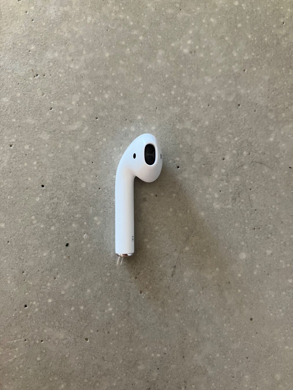 Apple Casques audio: AirPod 2 Rechts – D'occasion à Lausanne par mr.v